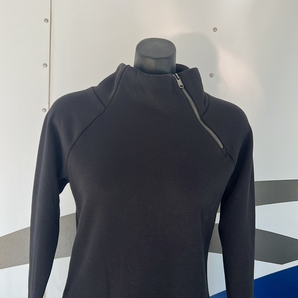 Athleta NWOT long sleeve sweatshirt mini dress. Zipper and secret pockets - Picture 3 of 11